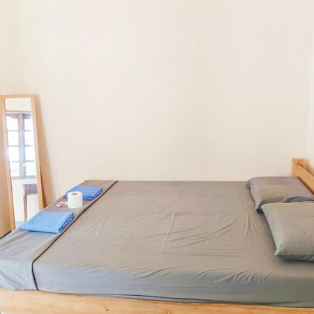 James Homestay Siquijor Room photo