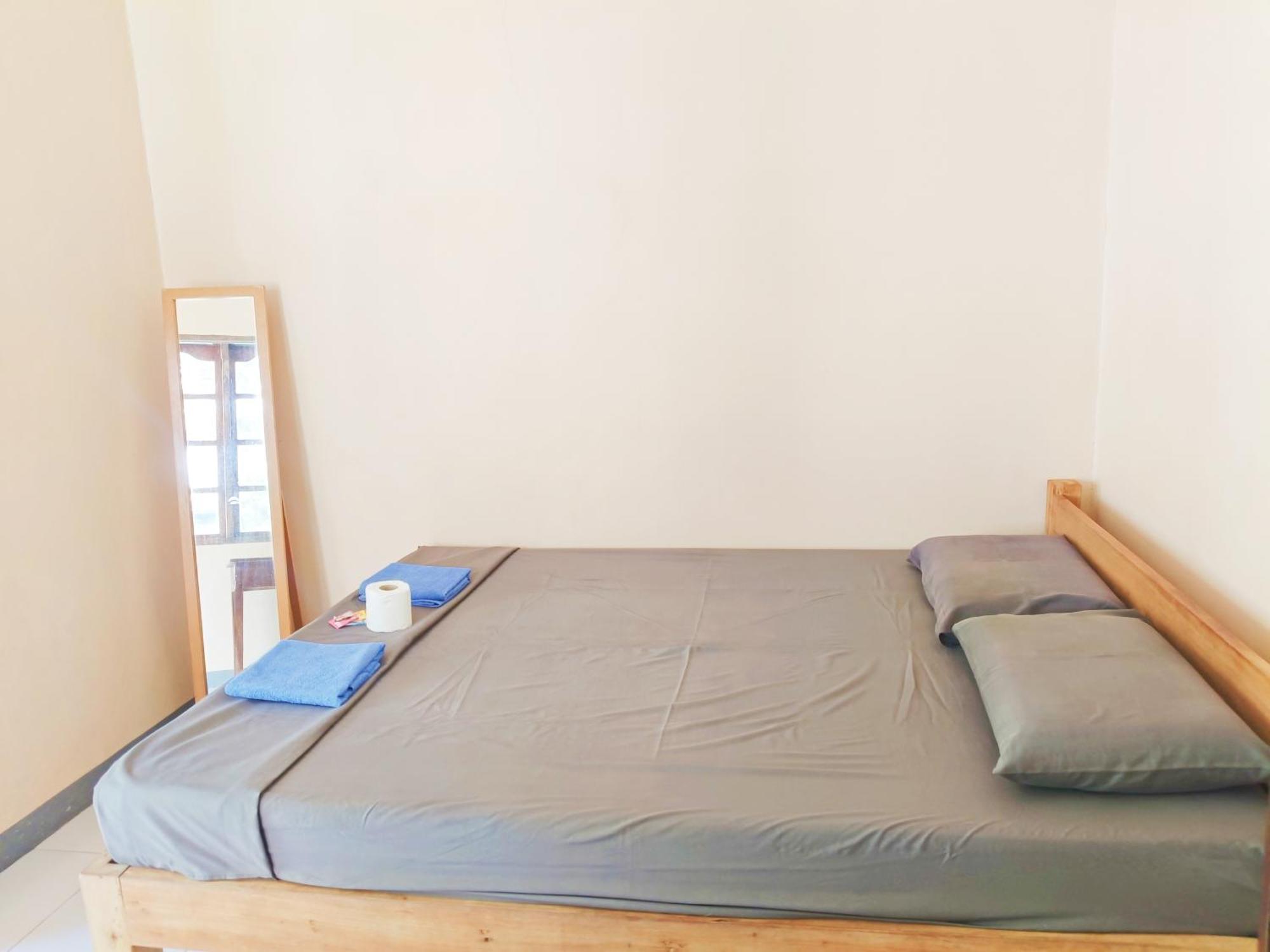 James Homestay Siquijor Room photo