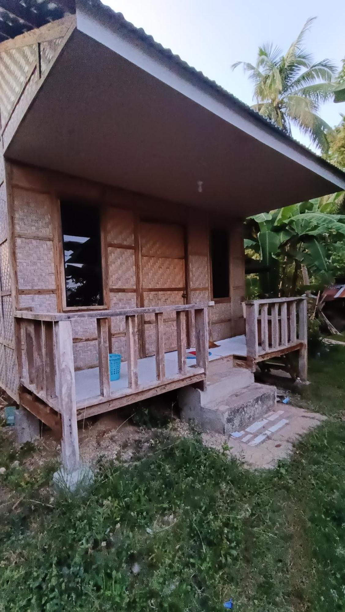 James Homestay Siquijor Exterior photo